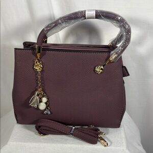 Sophisticated Purple Hobo Bag with Gold Accents